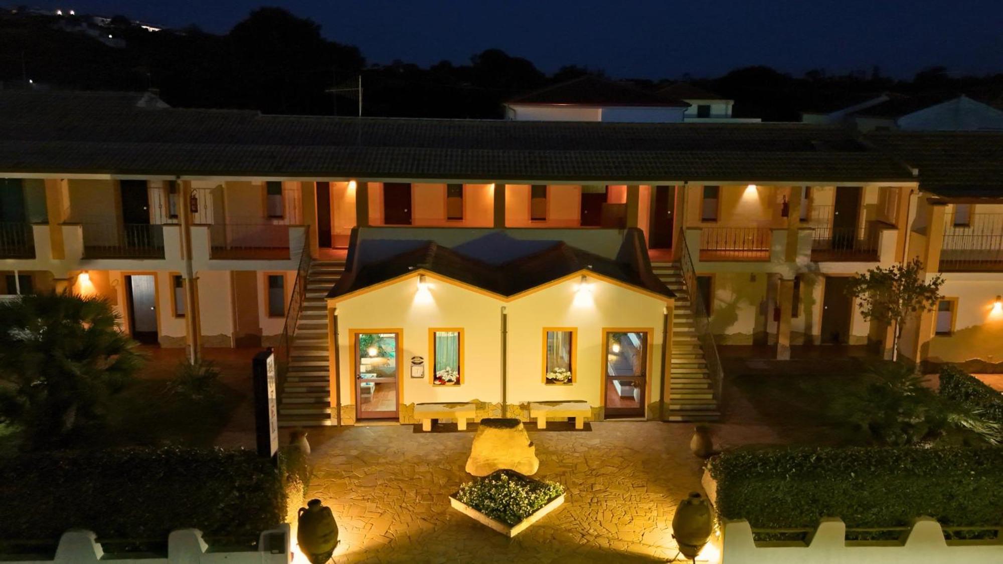 Hotel Le Sabbie Calasetta Exteriér fotografie
